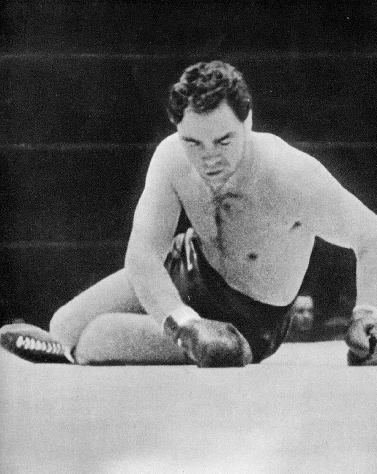 In the rematch against Joe Louis in 1938, Max Schmeling didn't stand a chance